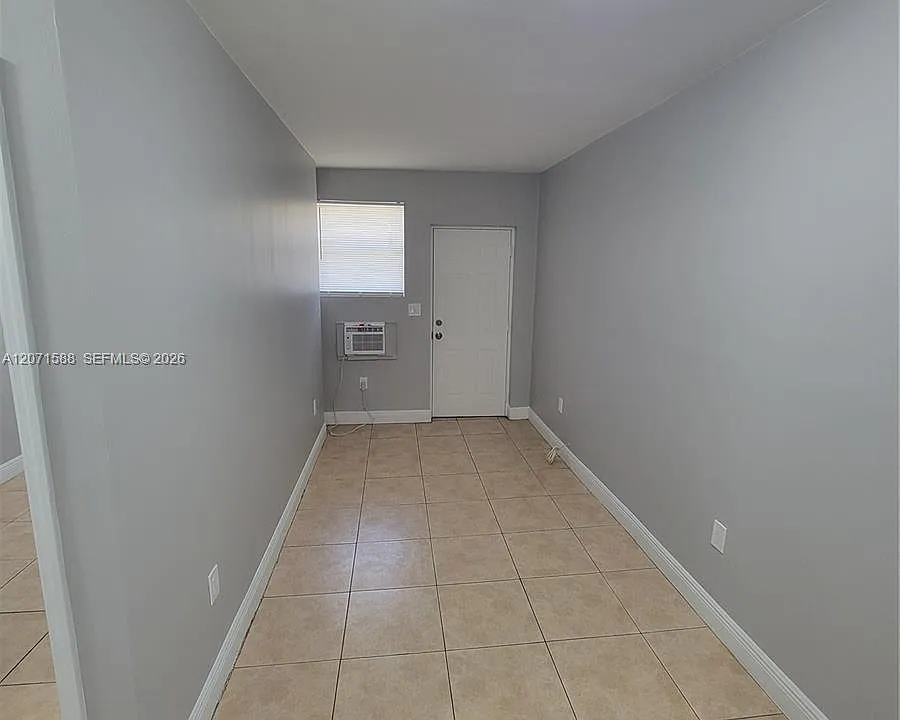 1740 NW 1st Pl #3