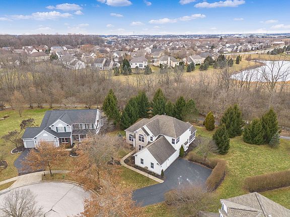 4th image of 7801 Westbury Ct