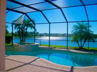 2239 Grove Dr, Naples, FL 34120