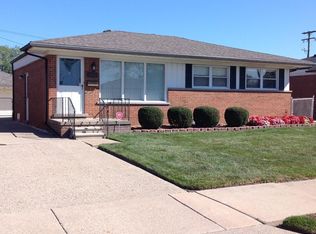 25560 Belleair St, Roseville, MI 48066