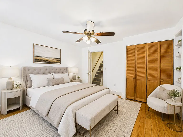 2429 Olive St — Photo 12