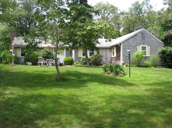 176 South Street, Harwich Port, MA 02646