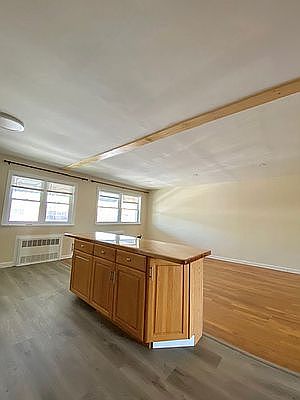 2nd image of 948 E 77th St Floor 2