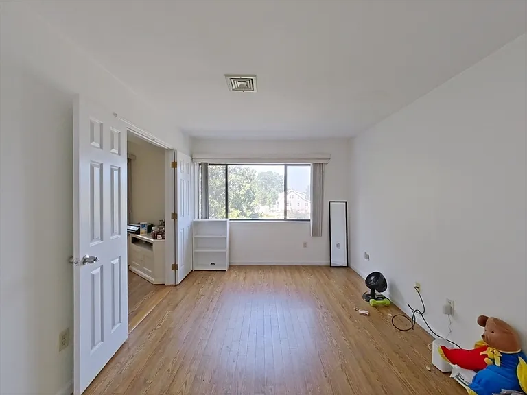 85 E Squantum St #11 — Photo 7