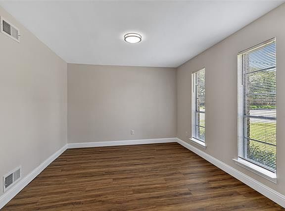 5th image of 1800 Duke Dr