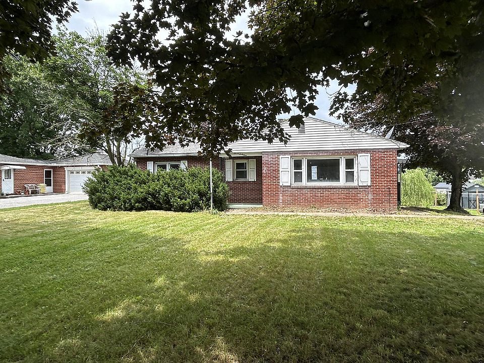 1st image of 761 Warm Spring Rd