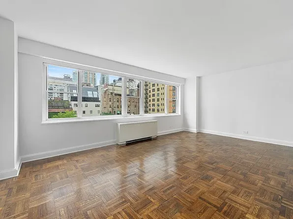 215 E 68th St, New York, NY