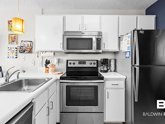 5th image of 572 E Beach Blvd #207