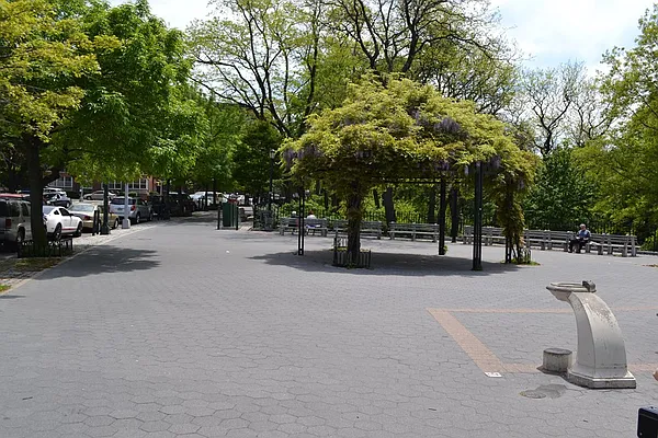 Sold by Calabrese Real Estate | media 46