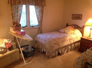 2228 Chalmette Dr, Toledo, OH 43611