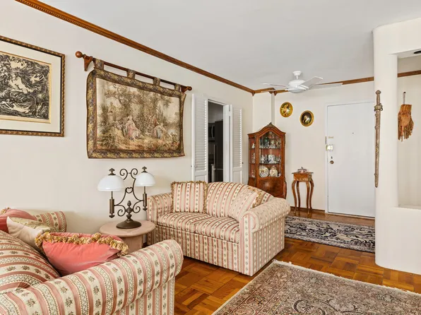 174 East 74th Street image 1 of 7