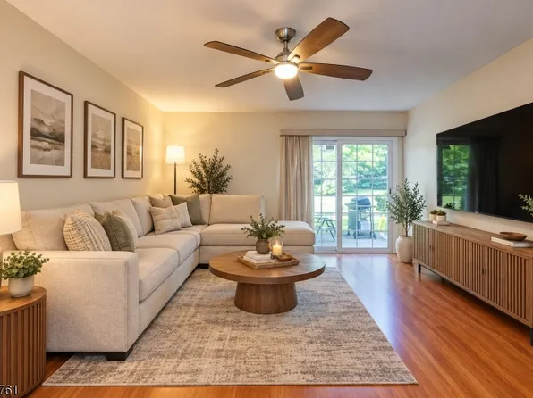 10 Parkside Ct, Wayne Twp., NJ 07470