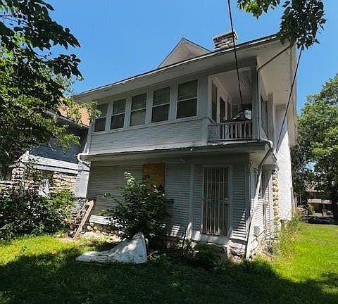 3rd image of 3236 Benton Blvd
