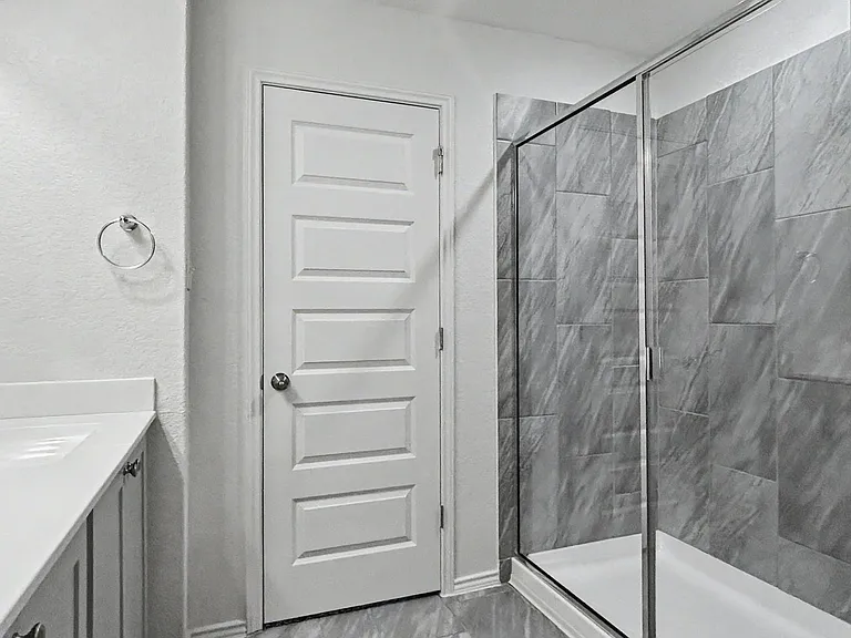2437 Dielman Dr — Photo 8