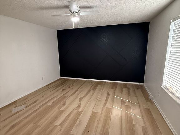 4th image of 5436 34th St Unit A