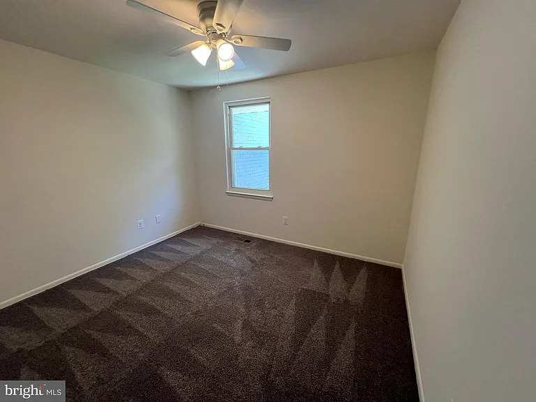 5566 Burnside Dr — Photo 20