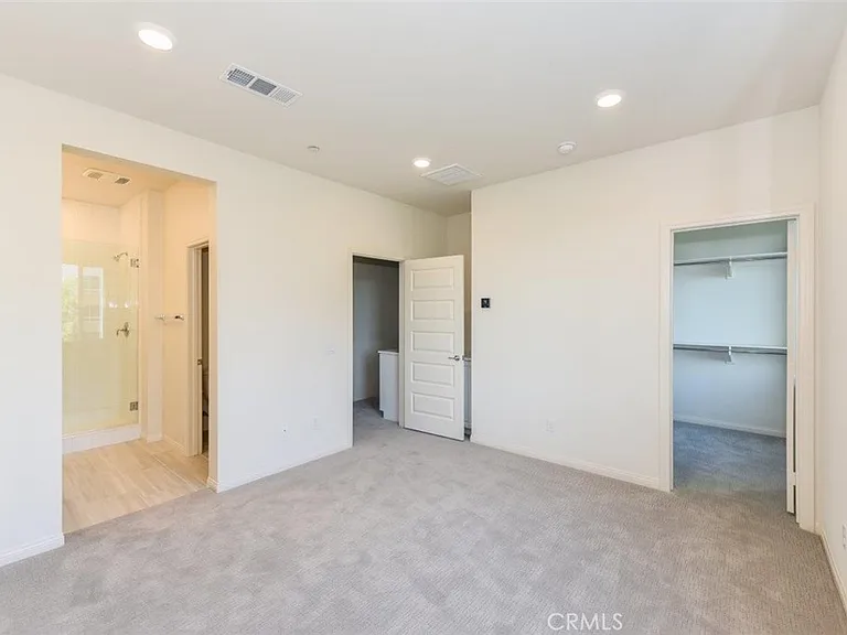 106 Unity — Photo 25