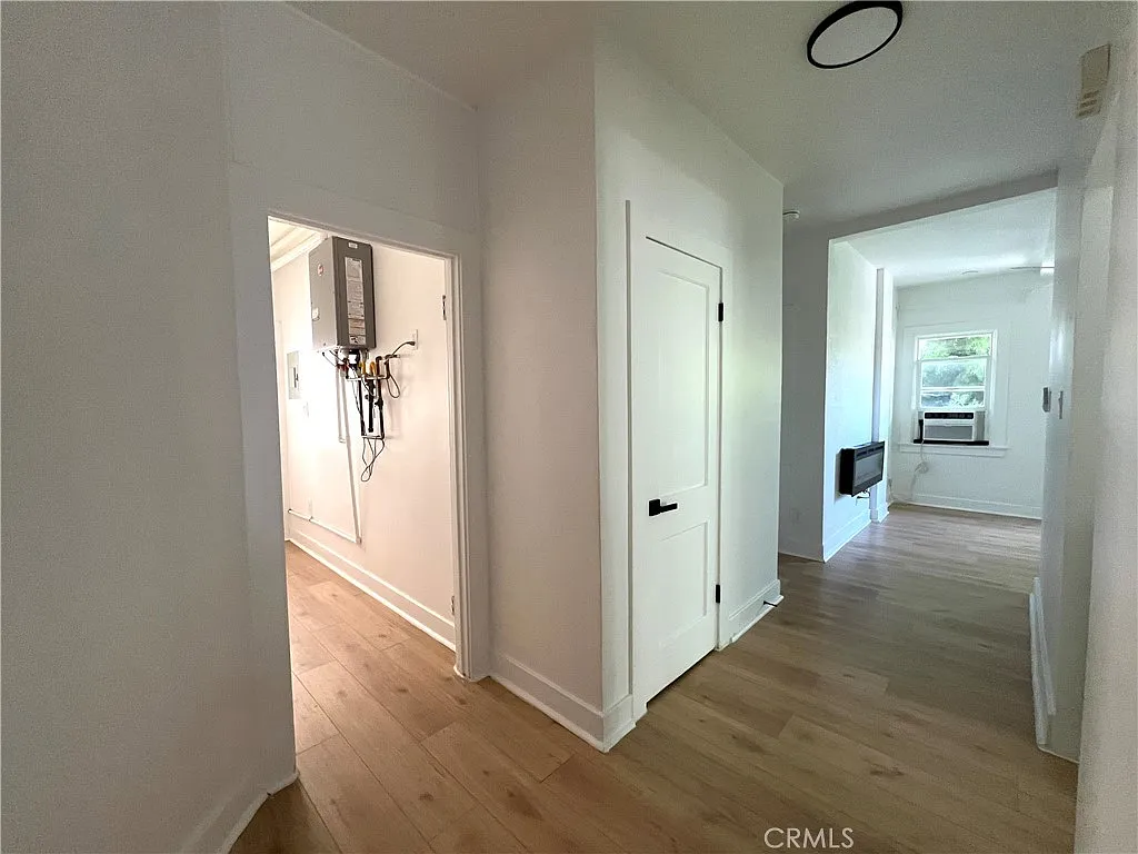 2 bed, 1.5 bath, 825 sqft, $2,200 — Photo 4