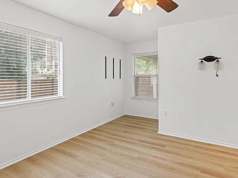 1509 Coriander Dr — Photo 8