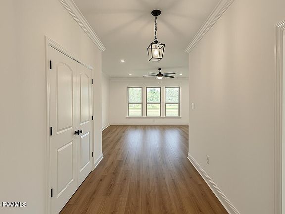 4th image of 98 Margaret Lucia Dr