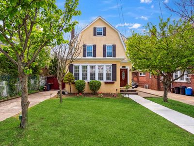 38-34 209th Street, Flushing, NY, 11361