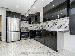 11 Northern Breeze Cres, Whitby, ON L1R0P4