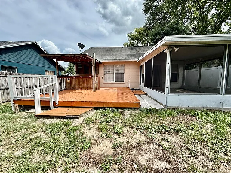 6521 Garden Spring Ct — Photo 18
