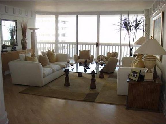 2nd image of 2800 Island Blvd APT 2502
