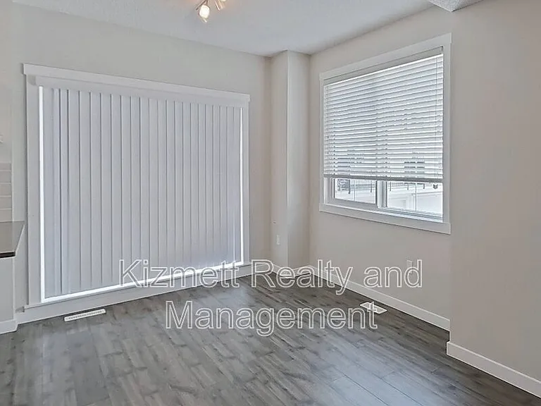 735 Allard Blvd SW #22 — Photo 12