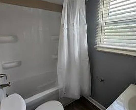 3rd image of 4521 E Washington St #71