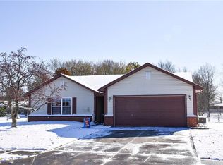 106 Buckthorne Ln, Mooresville, IN 46158