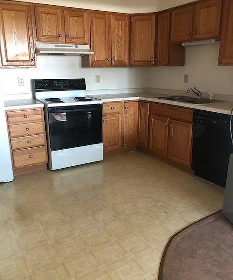 2325 Presque Isle Ave #1 — Photo 1
