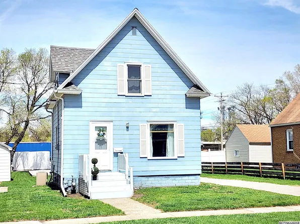 542 12th St SE, Mason City, IA 50401