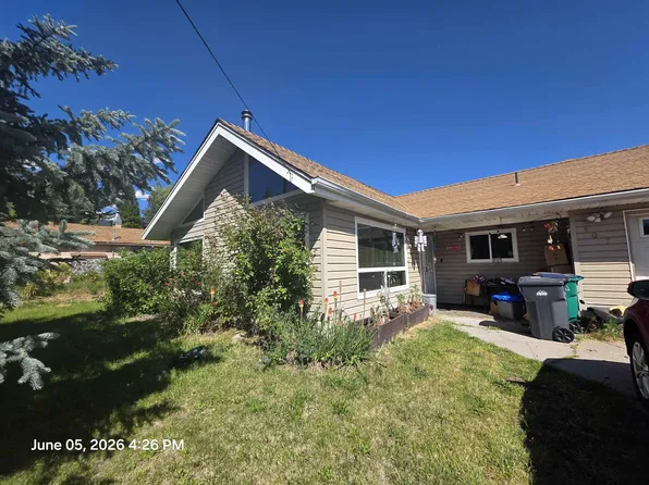 407 E Ivy St, Mount Shasta, CA 96067