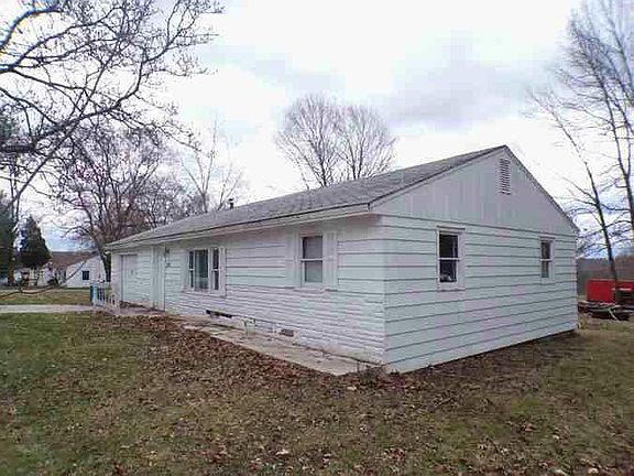 2nd image of 630 Fleming Falls Rd