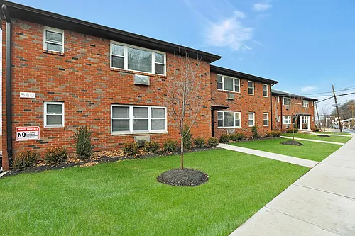580 Fairview Ave #6 Photo 1