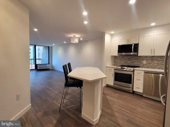 241 S 6th St APT 1203D, Philadelphia, PA 19106