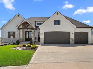 1013 Old Hickory Rd, Greenwood, MO 64034