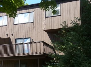 46 Redwood Dr, Highland Mills, NY 10930