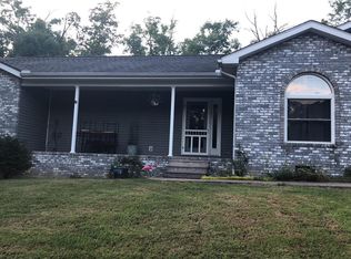 13308 N Shoreland Dr, Marion, IL 62959