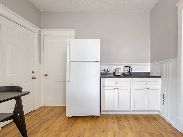 4916 Itaska St #A — Photo 12