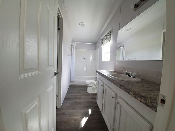 5th image of 2226 49th Way N #252