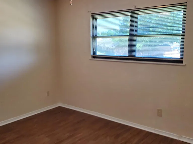 212 Deville Pl — Photo 10