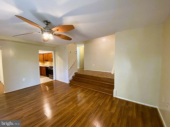 2nd image of 14450 Parkvale Rd APT 1