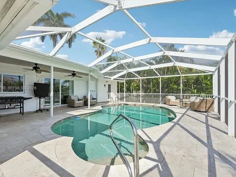 444 N Barfield Dr — Photo 27