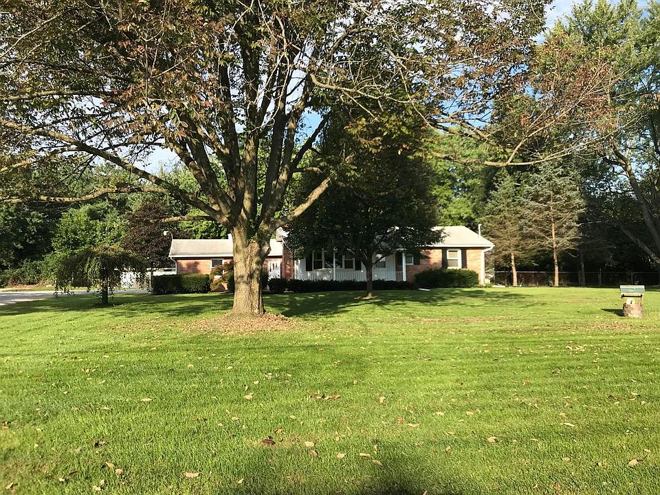 1st image of 4985 Jackson Pike