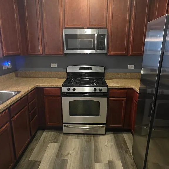 2250 Aurora Dr — Photo 12