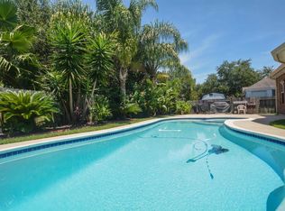 3121 Bay Creek Dr, Dickinson, TX 77539