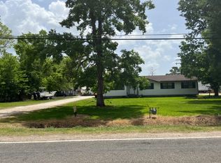 6215 Fm 834 E, Hull, TX 77564