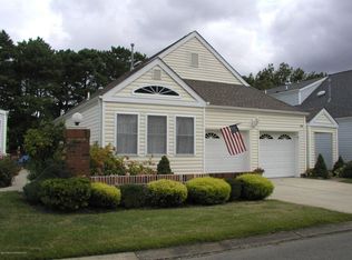 101 Deerfield Dr, Manahawkin, NJ